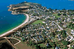 Beach holidays at La Plage in La Trinite Sur Mer, Brittany